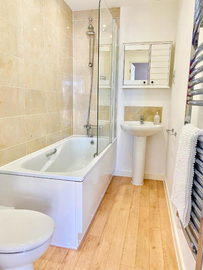 Lovely 2 Bedroom, 2 Bathroom House With Parking. Plymouth Exterior foto